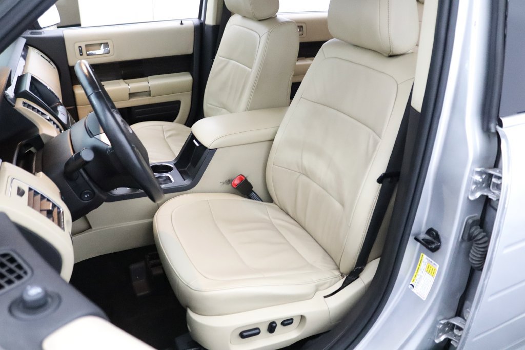 Used 2019 Ford Flex SEL w/ Equipment Group 202A AWD/4WD image 13