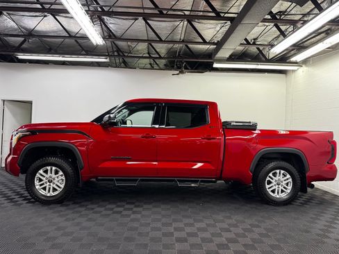 Used 2022 Toyota Tundra SR5 w/ SR5 Premium Package AWD/4WD image 3