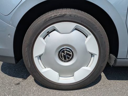 Used 2025 Volkswagen ID. Buzz 1st Edition AWD/4WD image 11