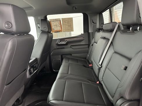 Certified 2023 GMC Sierra 1500 SLT image 31