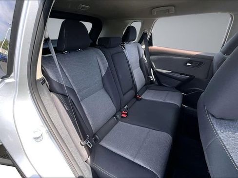 Certified 2023 Nissan Rogue SV image 25