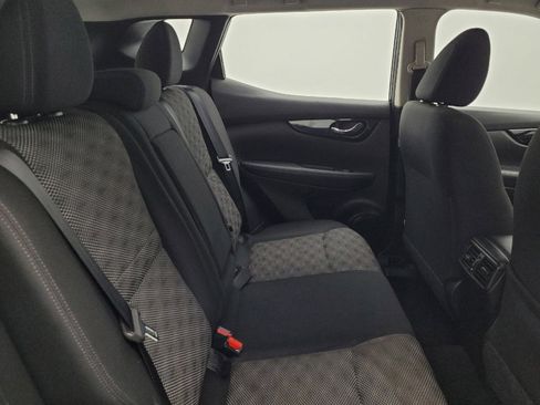 Used 2019 Nissan Rogue Sport SV AWD/4WD image 19