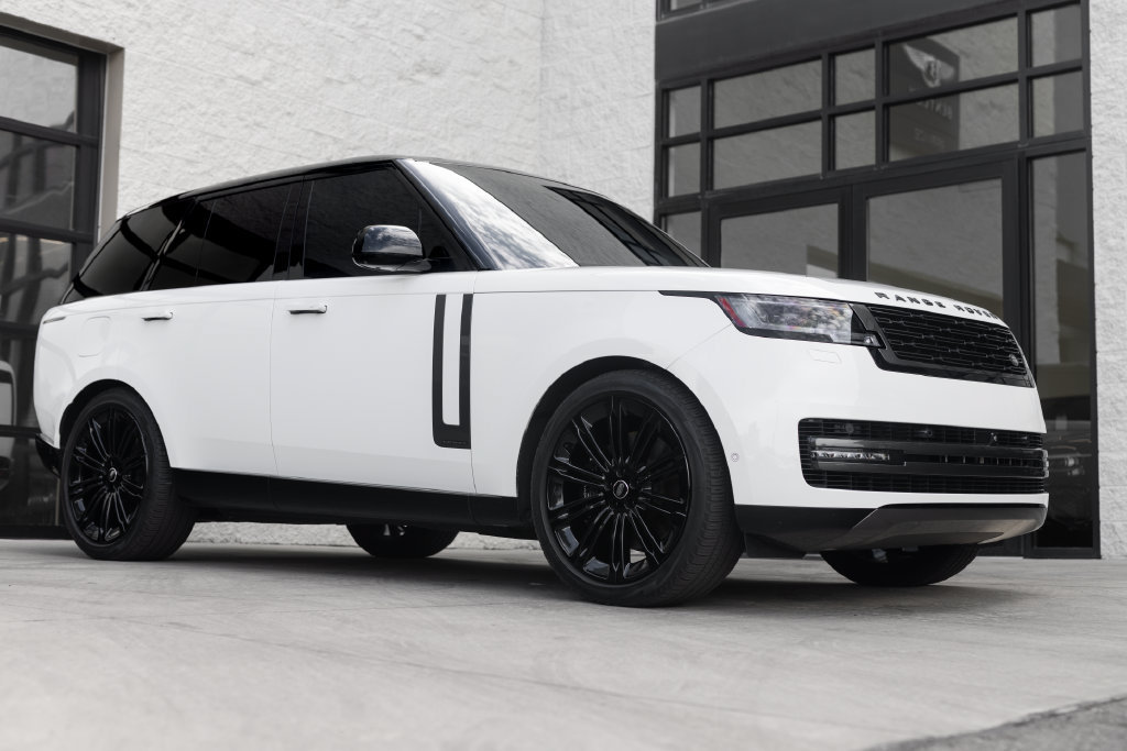 Used 2024 Land Rover Range Rover Autobiography AWD/4WD image 1