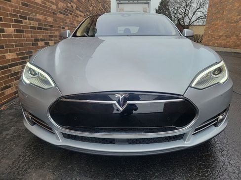 Used 2015 Tesla Model S RWD image 35