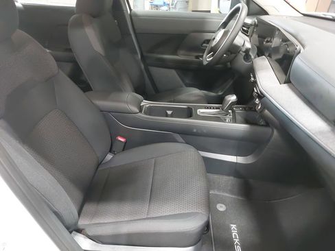 New 2026 Nissan Kicks S image 10