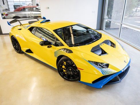 Used 2022 Lamborghini Huracan STO image 38