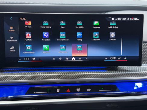 Used 2023 BMW i7 xDrive60 image 29