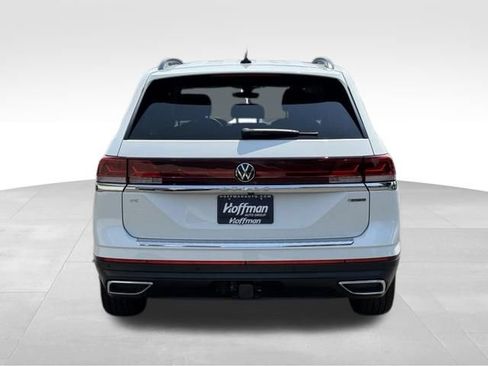 Used 2024 Volkswagen Atlas SE w/ Black Wheel Package AWD/4WD image 7