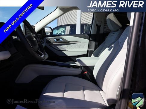 Certified 2025 Ford Explorer Platinum w/ LUX Leather Package image 24