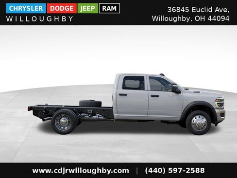 New 2026 RAM 5500 Tradesman w/ Chrome Appearance Group AWD/4WD image 24