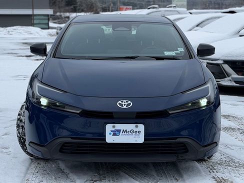 Used 2024 Toyota Prius LE image 2