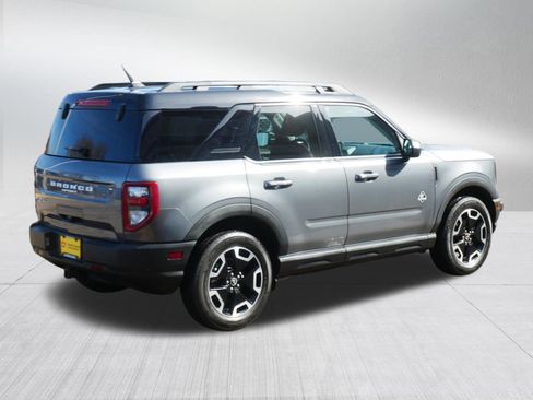 Used 2024 Ford Bronco Sport Outer Banks w/ Tech Package image 7