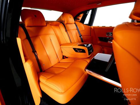 New 2026 Rolls-Royce Phantom Sedan image 29