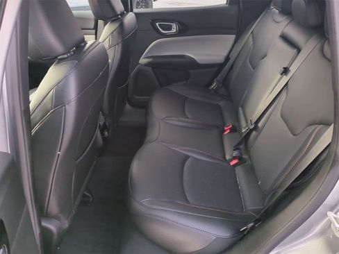 Certified 2023 Jeep Compass Limited image 19