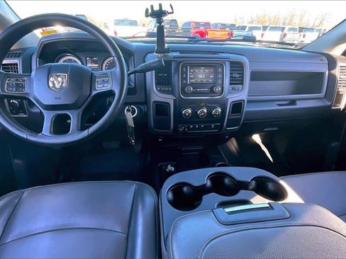 Used 2017 RAM 2500 Tradesman w/ Chrome Appearance Group image 8
