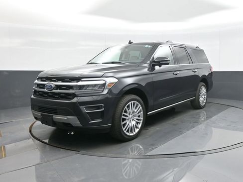 Used 2024 Ford Expedition Max Limited AWD/4WD image 3