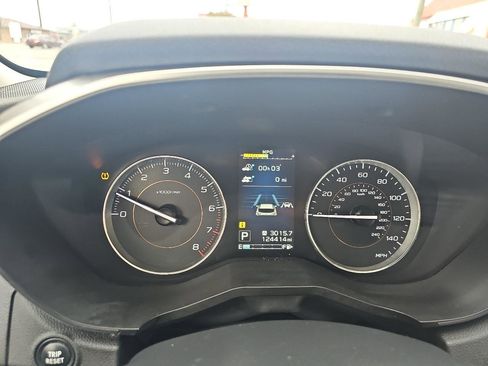 Used 2019 Subaru Crosstrek 2.0i Limited w/ Moonroof Package w/Navigation AWD/4WD image 17