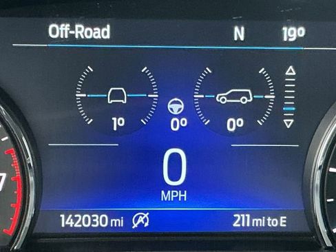 Used 2021 Ford Explorer XLT image 61