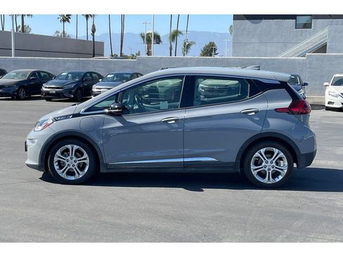 Used 2021 Chevrolet Bolt LT FWD image 2