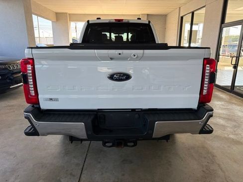 Used 2024 Ford F250 Lariat AWD/4WD image 4