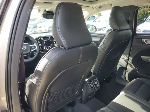 Certified 2023 Volvo XC40 B4 Plus w/ Protection Package FWD image 12