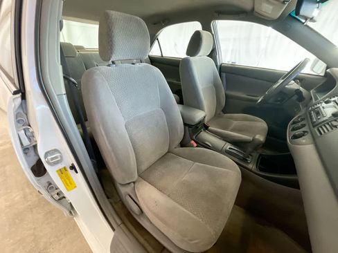 Used 2002 Toyota Camry LE image 22