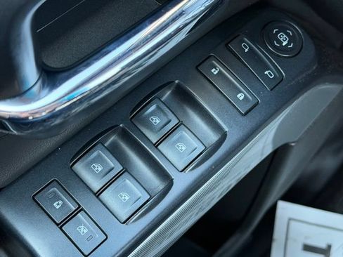 Used 2018 Chevrolet Silverado 1500 LT w/ All Star Edition AWD/4WD image 19