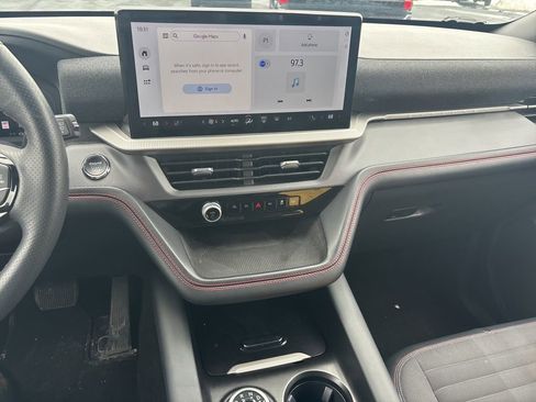 Used 2025 Ford Explorer ST-Line image 10