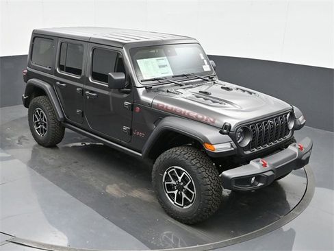 Used 2024 Jeep Wrangler Unlimited Rubicon w/ Technology Group image 31