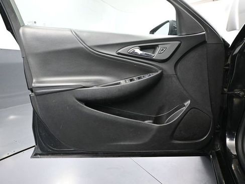 Used 2019 Chevrolet Malibu LT w/ Leather Package image 17