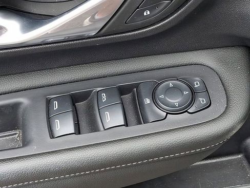 Certified 2024 GMC Terrain SLE w/ Driver Convenience Package AWD/4WD image 21