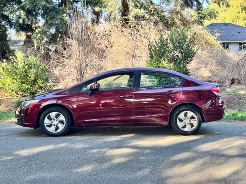 Used 2013 Honda Civic LX image 2