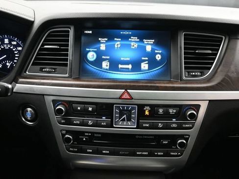 Used 2019 Genesis G80 5.0 Ultimate RWD image 17