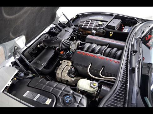 Used 1997 Chevrolet Corvette Coupe w/ Memory Pkg RWD image 23