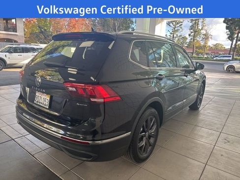 Certified 2023 Volkswagen Tiguan SE w/ Panoramic Sunroof Package image 5