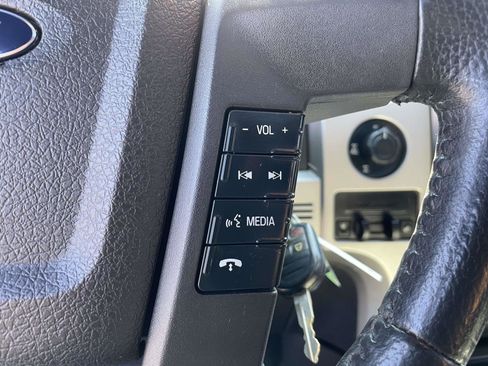 Used 2014 Ford F150 FX4 w/ Equipment Group 402A Luxury image 10