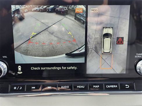 Used 2024 Mitsubishi Outlander SEL image 14