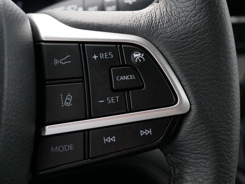 Certified 2025 Toyota Sienna XLE w/ XLE Plus Package image 25