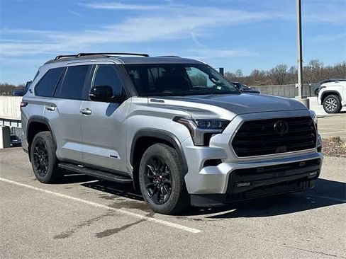 Used 2025 Toyota Sequoia Limited w/ TRD Off-Road Package image 23