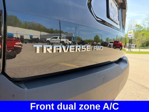 Used 2023 Chevrolet Traverse LT AWD/4WD image 16