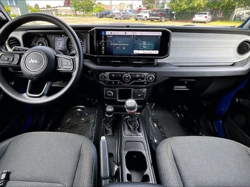 Used 2024 Jeep Wrangler Sport AWD/4WD image 16