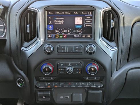Used 2021 Chevrolet Silverado 1500 LT Trail Boss w/ Convenience Package II image 19
