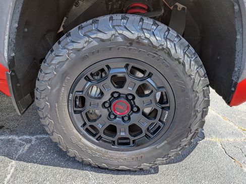 Used 2022 Toyota Tundra TRD Pro AWD/4WD image 12
