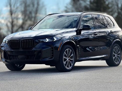 New 2026 BMW X5 xDrive40i w/ M Sport Package image 1