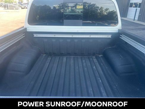 Certified 2025 Nissan Frontier PRO-4X w/ Pro Premium Package AWD/4WD image 13