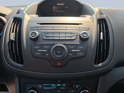 Used 2017 Ford Escape SE AWD/4WD image 25