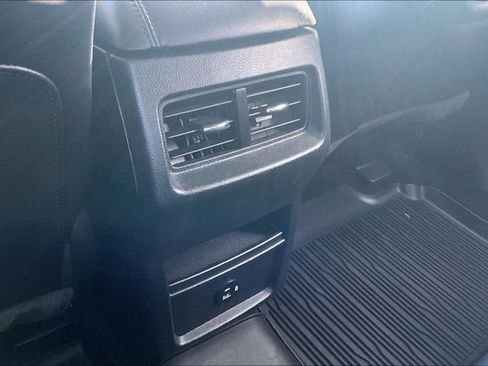 Used 2021 Ford Edge SEL AWD/4WD image 10