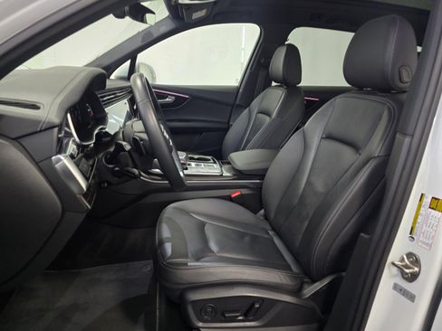 Used 2025 Audi Q7 3.0T Premium Plus AWD/4WD image 12