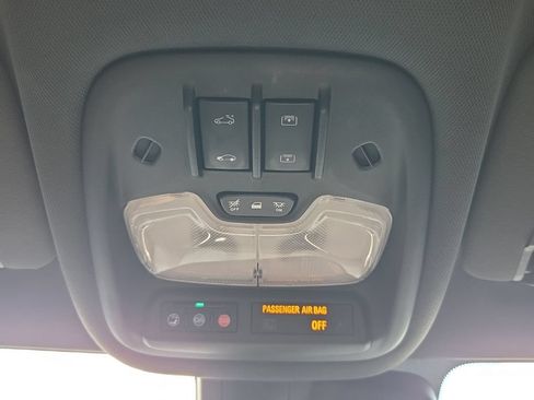 Used 2021 Chevrolet TrailBlazer RS w/ Sun and Liftgate Package AWD/4WD image 41