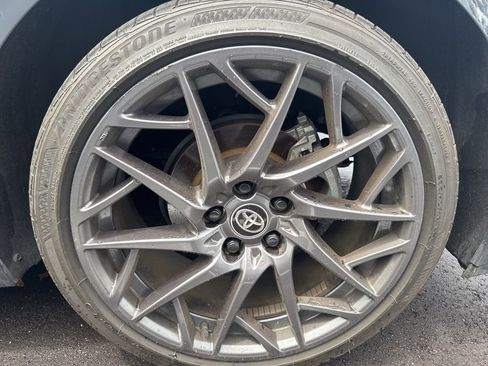 Used 2025 Toyota Camry SE w/ Convenience Package image 7